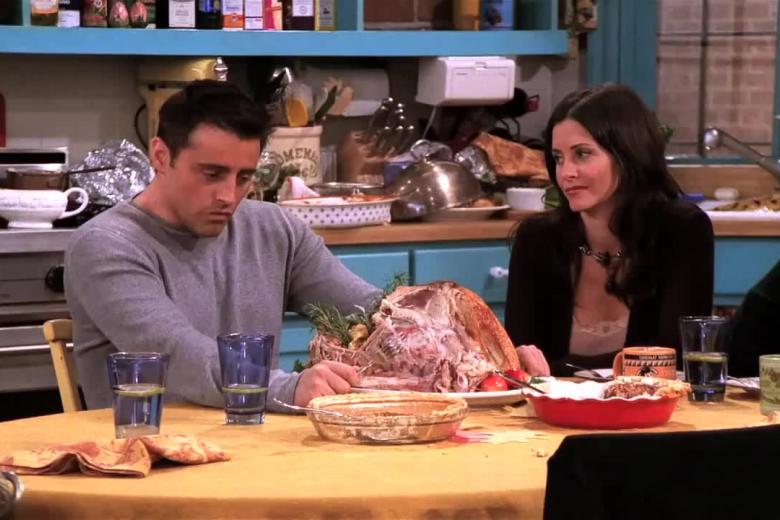 Joey
Raro es el momento en que Joey, el personaje de Matt LeBlanc en la serie Friends, no tiene hambre. Para disgusto de su amiga Phoebe (Lisa Kudrow), que es vegetariana (bueno, eso dice), Joey es inmensamente feliz con un bocadillo de pastrami. Definitivamente, el Día Mundial del Veganismo tampoco puede contar con Joey como embajador