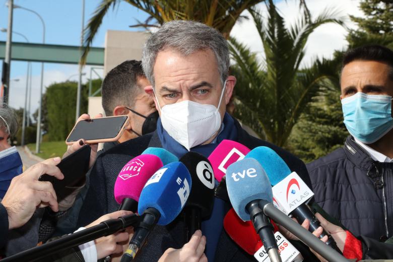 Jose Luis Rodríguez Zapatero a su llegada al tanatorio de La Paz para despedir Almudena Grandes | Gtres