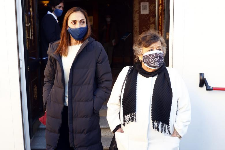 Maria Barranco and Cristina Almeida at burial of Veronica Forque in Madrid on Wednesday, 15 December 2021.