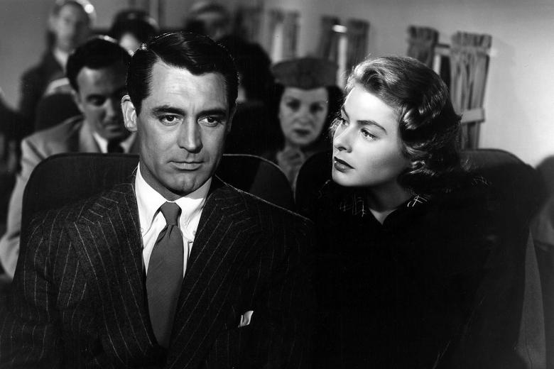 Encadenados (1946)
La actriz Ingrid Bergman y el actor Claude Rains, presentes en Casablanca, aparecieron también en otra de las películas perfectas según Metacritic. Se trata de la magnética Encadenados, que comparte director con los dos siguientes títulos de la lista: Alfred Hitchcock.