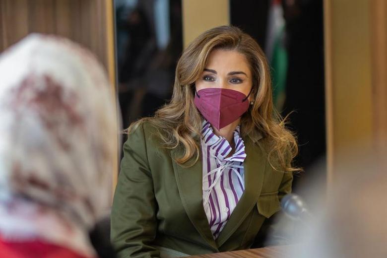 Reina Rania el 8 de diciembre en la visita a una escuela que lleva su nombre