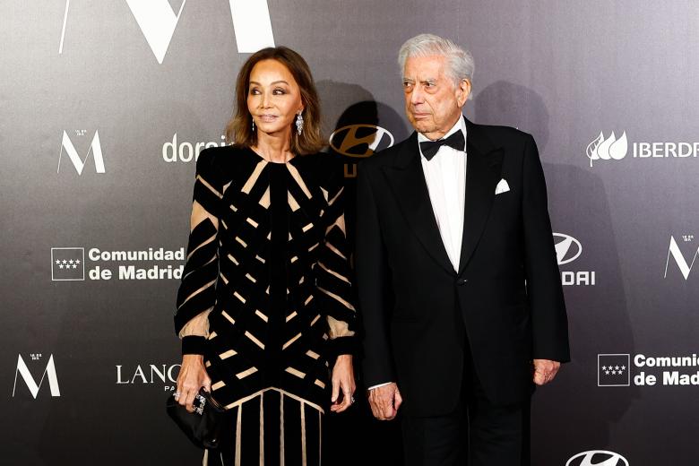 Writer Mario Vargas Llosa and Isabel Preysler at photocall for 12 edition of Mujer Hoy awards 2021 in Madrid on Tuesday, 30 November 2021.