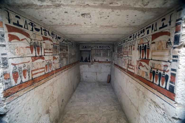 Giza (Egypt), 19/03/2022.- A view inside the tomb of a man named Henu in the Saqqara area near Giza, Egypt 19 March 2022. Five ancient Egyptian tombs were uncovered in Saqqara during excavations carried out at the area located on the north-eastern side of the King Merenre Pyramid in the Saqqara necropolis. The stony tombs are from the Old Kingdom (c. 2700ñ2200 BC) and First Intermediate (c. 2181ñ2055 BC) periods. Mostafa Waziri, the Secretary-General of the Supreme Council of Antiquities (SCA) in Egypt, said they are in good conservation condition and belonged to top officials. 
The tomb of Henu, who was an overseer and supervisor of the royal house, consists of a seven-meter-deep rectangular burial shaft. (Egipto) EFE/EPA/KHALED ELFIQI