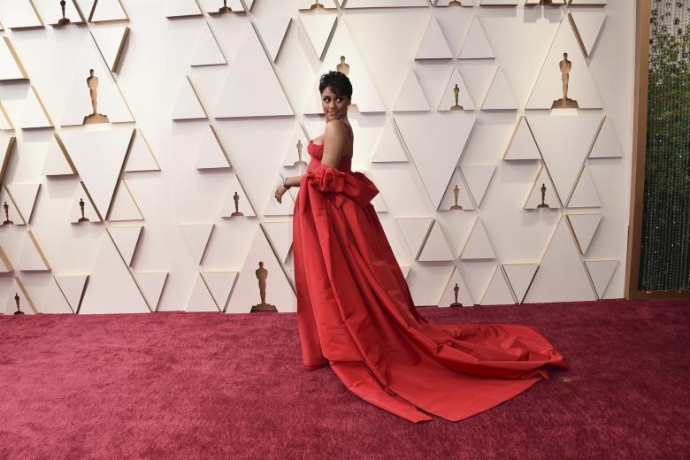 Ariana DeBose, ganadora al Oscar a la mejor actriz de reparto