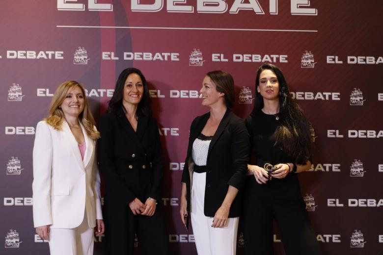 Patricia Sanz, Ana Martín, María Jamardo y Raquel Tejero, de la sección de España de El Debate