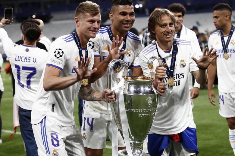 Kroos, Casemiro y Modric, el centro del campo que agigantó la leyenda del Madrid