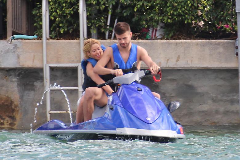 Shakira y Piqué, durante unas vacaciones en Miami, en 2011