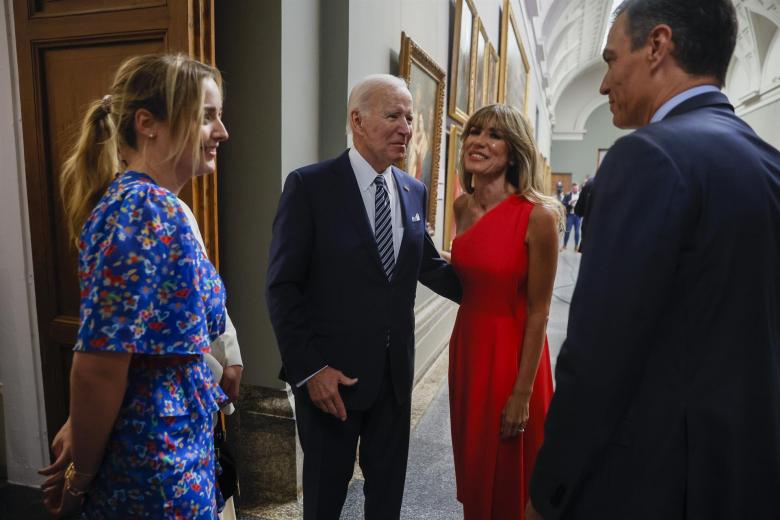 El presidente de Estado Unidos, Joe Biden, su nieta y la esposa del presidente del Gobierno, Begoña Gómez