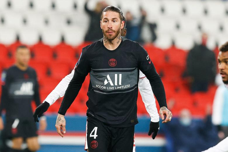 SERGIO RAMOS. En el PSG puede ser convocado por la Selección, pero Luis Enrique le ha descartado ya ante su declive futbolístico. Es una leyenda: jugador con más partidos con la Selección