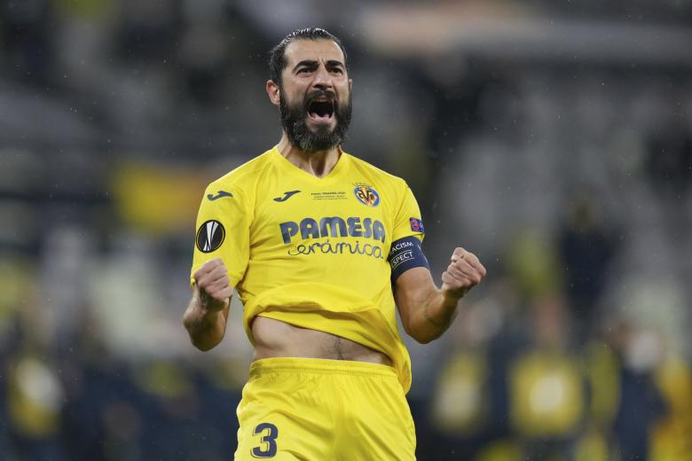 RAÚL ALBIOL. El defensor valenciano sigue en activo y a buen nivel. Completó una gran temporada con el Villarreal, equipo en el que resurgió tras su paso por el Real Madrid y el Nápoles