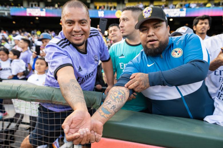 Aficionados del Real Madrid en las gradas de San Francisco, la ciudad que acogió el duelo ante el América