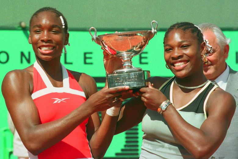 Con su hermana Venus, en sus inicios, formando una pareja invencible y muy reconocible en el circuito del tenis