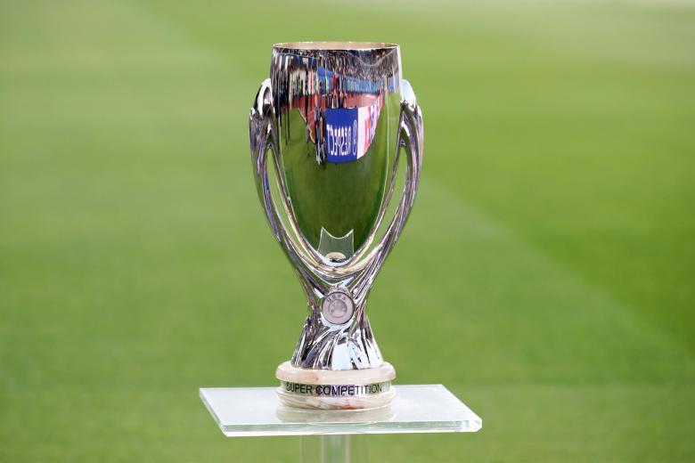 El trofeo de la Supercopa de Europa, otro título más que se lleva el Real Madrid