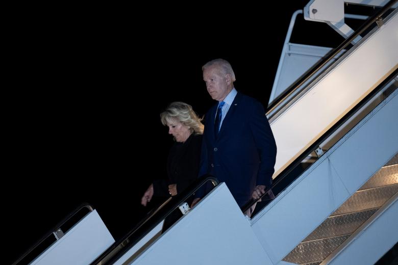 El presidente de EE.UU., Joe Biden, llega a Londres para participar en el funeral de la Reina Isabel II
