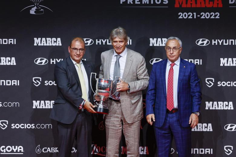 Manuel Pellegrini, con el Premio Miguel Muñoz: mejor entrenador de LaLiga