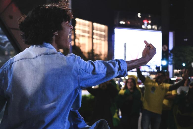 Los ciudadanos brasileños esperan los resultados de las elecciones