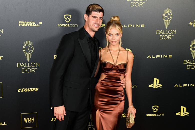 Thibaut Courtois, portero del Real Madrid, junto a su prometida Mishel Gerzig