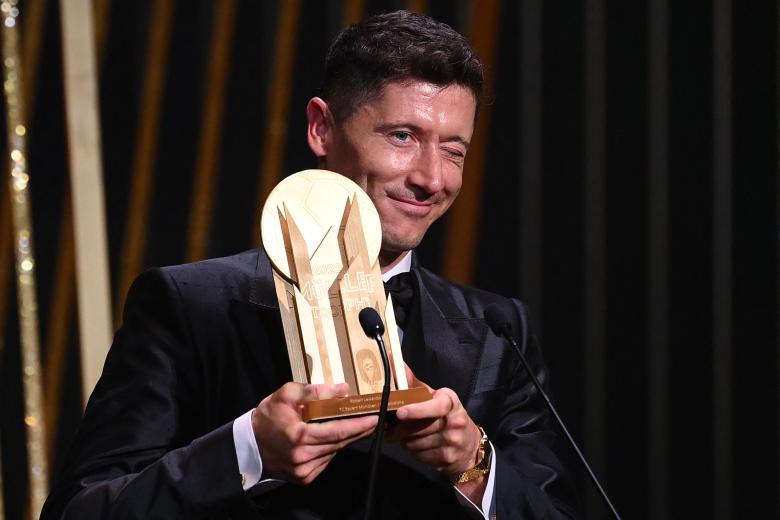 Lewandowski se llevó el premio a mejor goleador del mundo