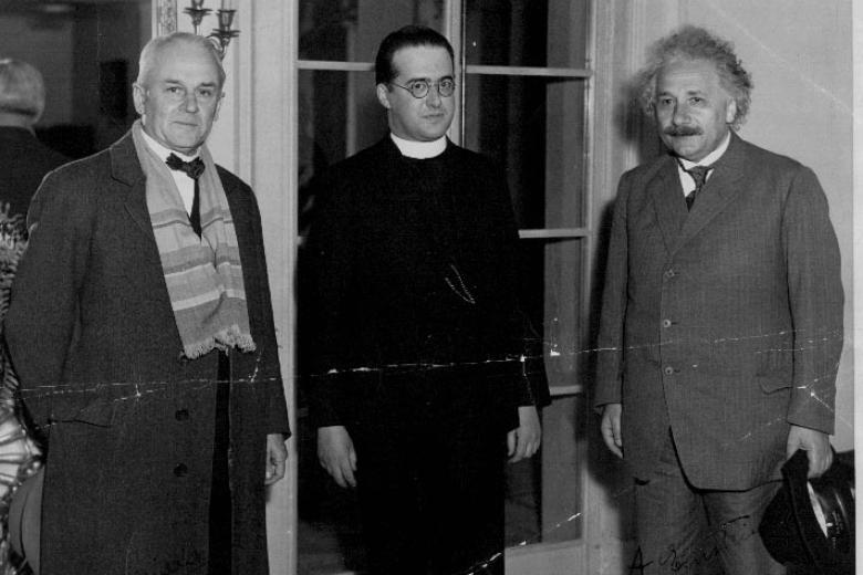 George Lemaitre, el cura inventor de la teoría del Big Bang