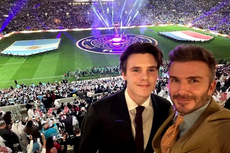 David Beckham junto a su hijo Cruz.