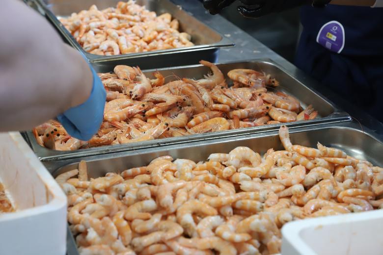 Preparación de los menús solidarios del Club Cocinillas