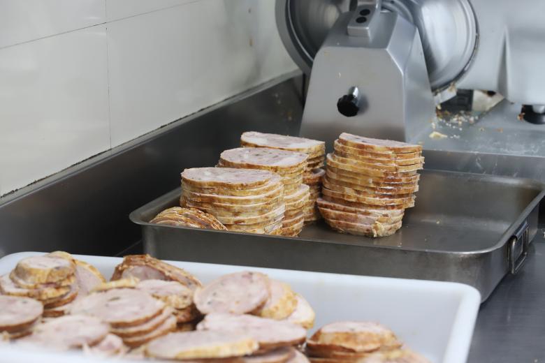 Preparación de los menús solidarios del Club Cocinillas