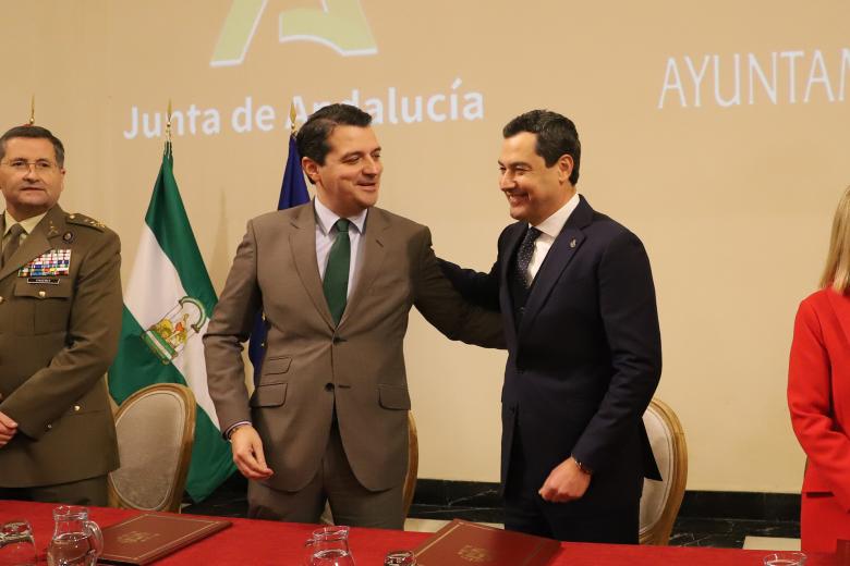 Firma del convenio para el impulso de la base logística del Ejército de Tierra 'General del Ejército Javier Varela'