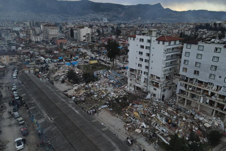 Fotografía del distrito de Emek en la ciudad turca de Hatay, reducido practicamente 
 en su totalidad a escombros