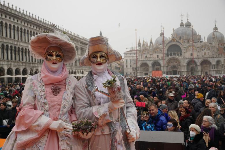 Durante el tiempo que duraba el carnaval los nobles podían hacer todo cuanto querían junto al pueblo sin ser juzgados