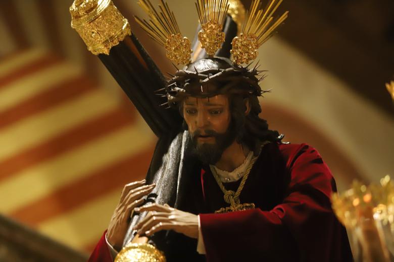 Nuestro Padre Jesús del Buen Suceso presidió el sábado el vía crucis de las cofradías