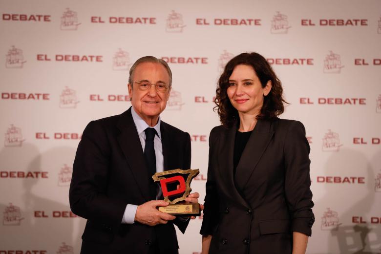 Florentino Pérez, presidente del Real Madrid, junto a la presidenta de la Comunidad de Madrid, Isabel Díaz Ayuso