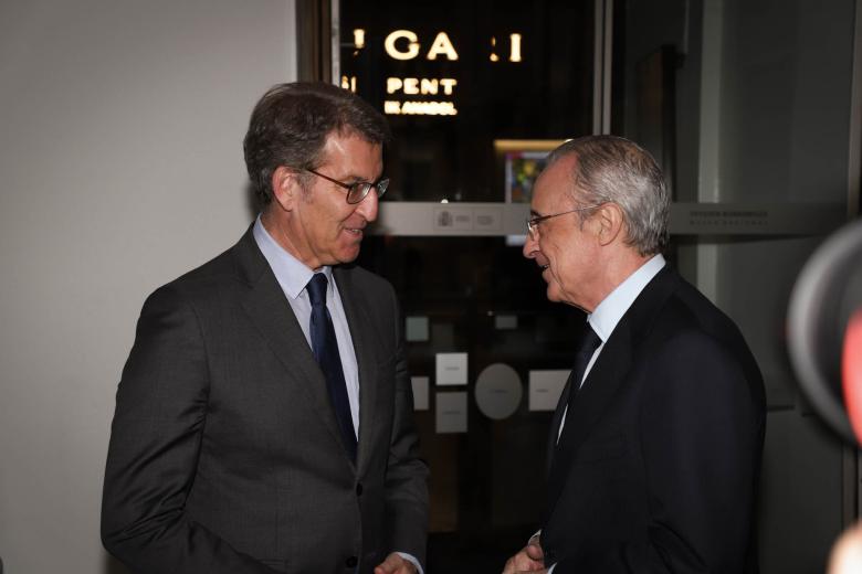 Alberto Núñez Feijóo charla con Florentino Pérez