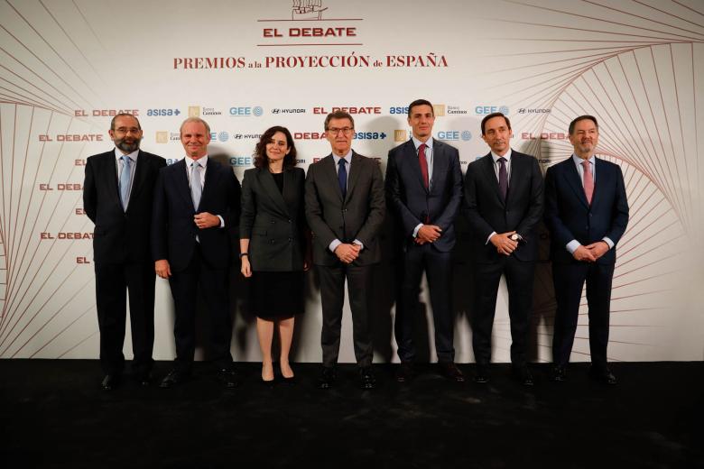 Alfonso Bullón de Mendoza, Leopoldo Satrústegui, Isabel Díaz Ayuso, Alberto Núñez-Feijóo, Raúl Delgado, Enrique Serra y Bieito Rubido