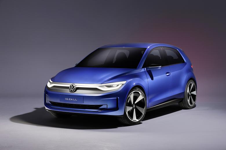 VW ID. 2all. El nuevo eléctrico de VW tendrá una carrocería compacta equivalente a la de un Golf, con un maletero de 490 litros de capacidad. Inicia una nueva línea de diseño dentro de la marca muy continuada con los modelos disponibles actualmente