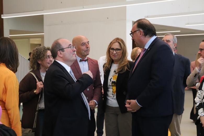 Acto de entrega de la nueva Biblioteca Pública del Estado en Córdoba a la Junta de Andalucía