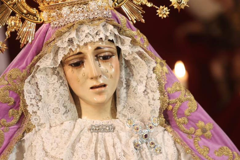 Veneración a Nuestra Señora de las Lágrimas