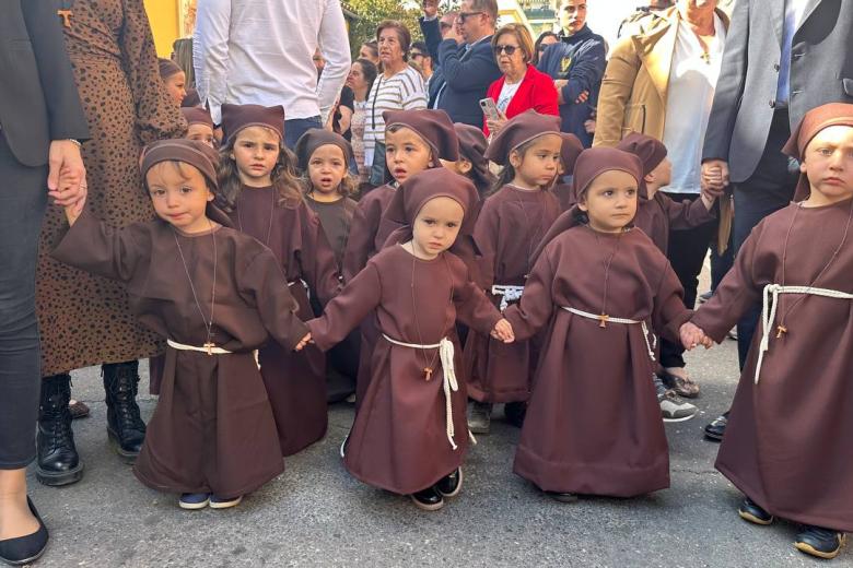 Procesión del Colegio de Santa María de Guadalupe (Franciscanos)