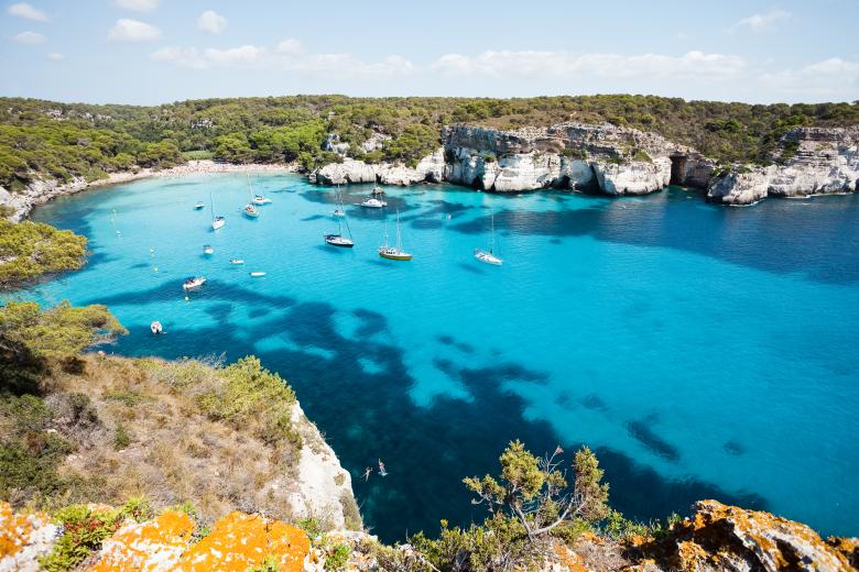 Cala Macarella, uno de los puntos por excelencia de Menorca