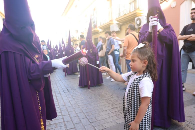 Salida procesional de la hermandad del Calvario