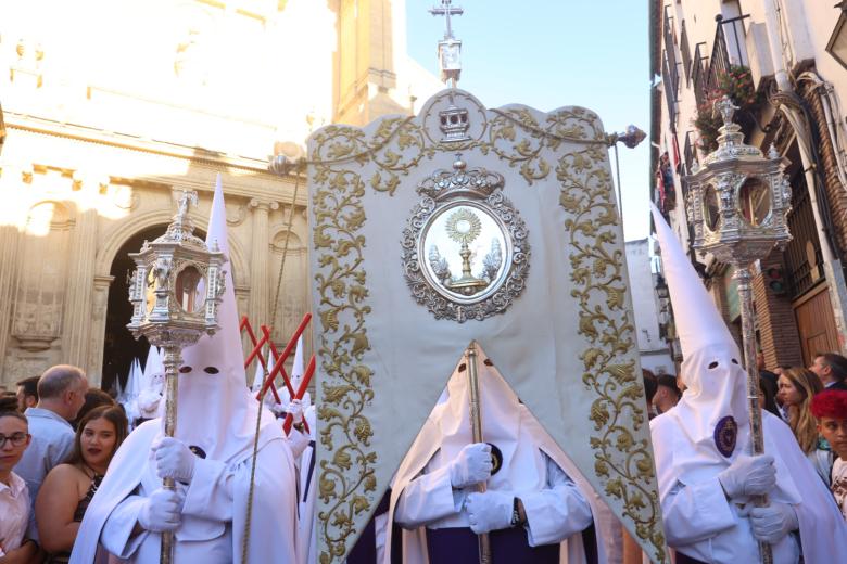 Salida procesional de la hermandad de la Misericordia