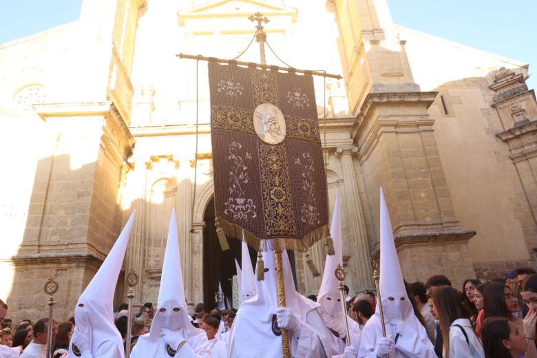 Salida procesional de la hermandad de la Misericordia