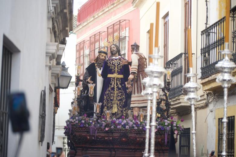 Salida procesional de la hermandad del Perdón