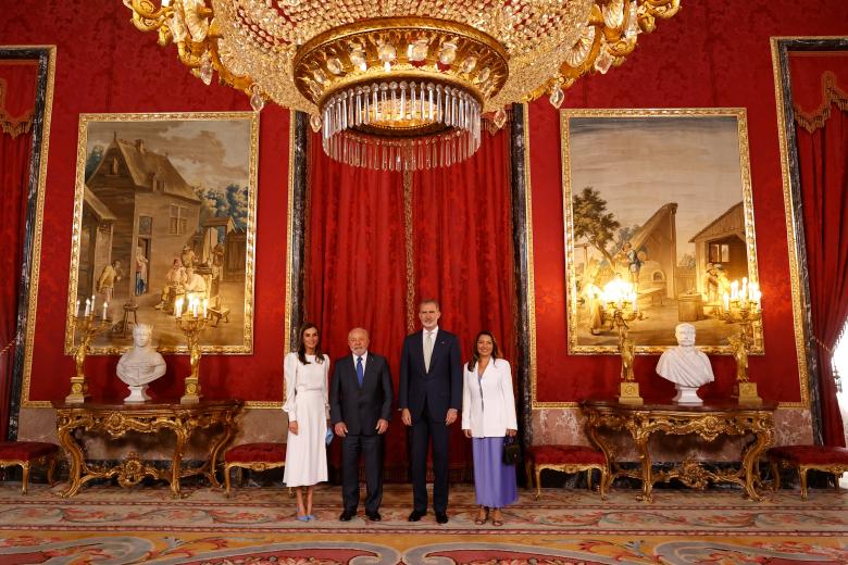 Los Reyes reciben en el Palacio Real al presidente y la primera dama de la República Federativa de Brasil, Luiz Inácio y Rosângela Lula da Silva, para el almuerzo que han ofrecido en su honor durante su Visita Oficial a España