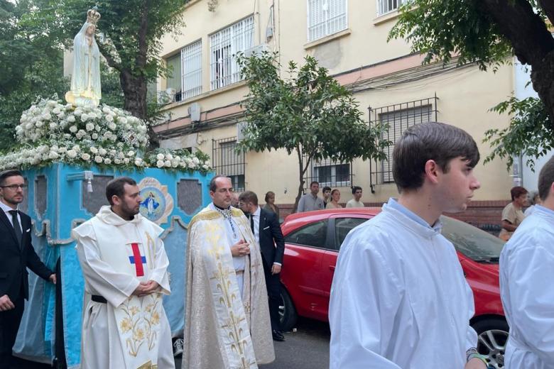 Procesión de la Virgen de Fátima