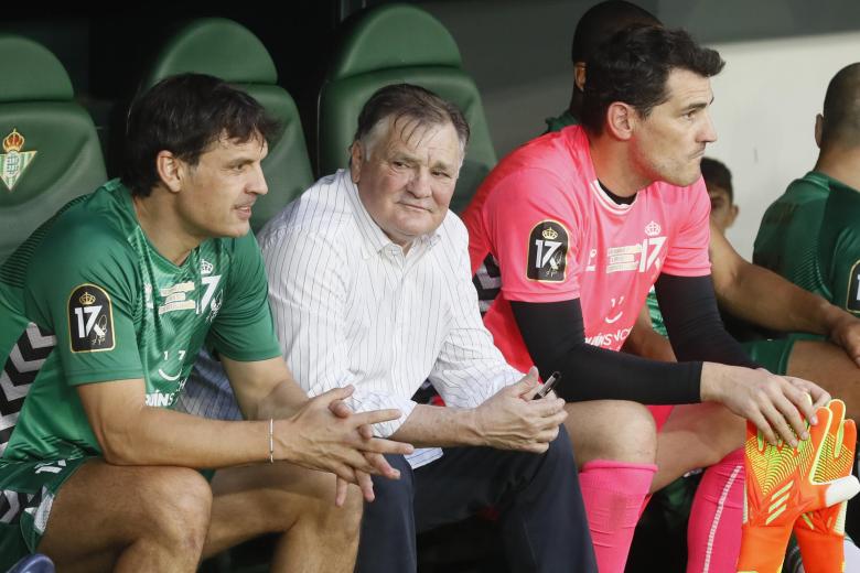 Fernando Morientes, José Antonio Camacho e Iker Casillas