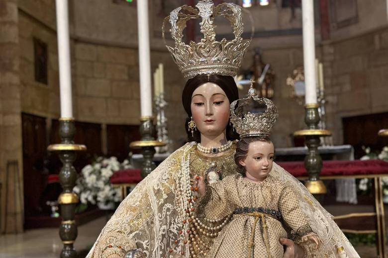 Besamanos a la Virgen de los Remedios