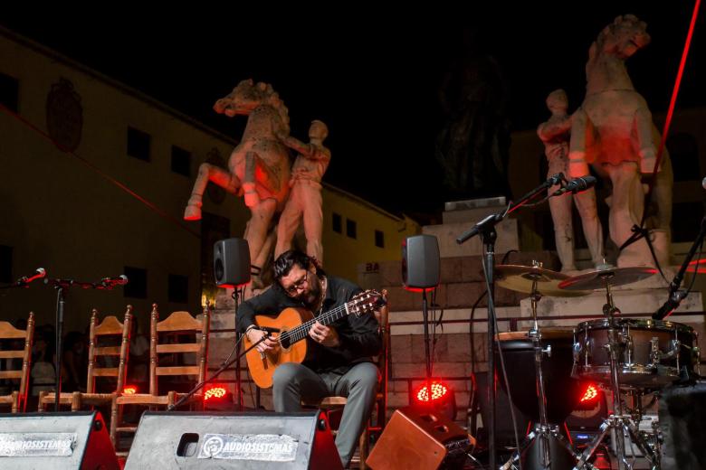 Concierto en Santa Marina de Josemi Carmona y su grupo