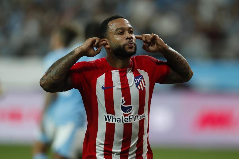 Memphis Depay celebra el gol del Atlético de Madrid ante el Manchester City