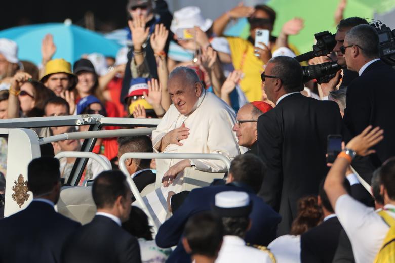 El Papa ha recorrido parte de la explanada antes de la celebración