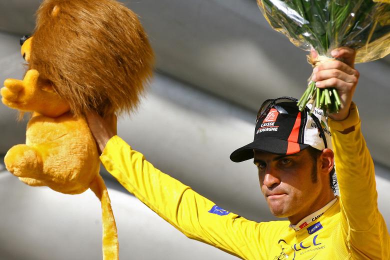 Óscar Pereiro ganó el Tour en 2006, pero lo hizo en diferido: la victoria fue para Floyd Landis, pero meses después se demostró que se había dopado. Pereiro, que fue segundo, se acabó llevando la victoria